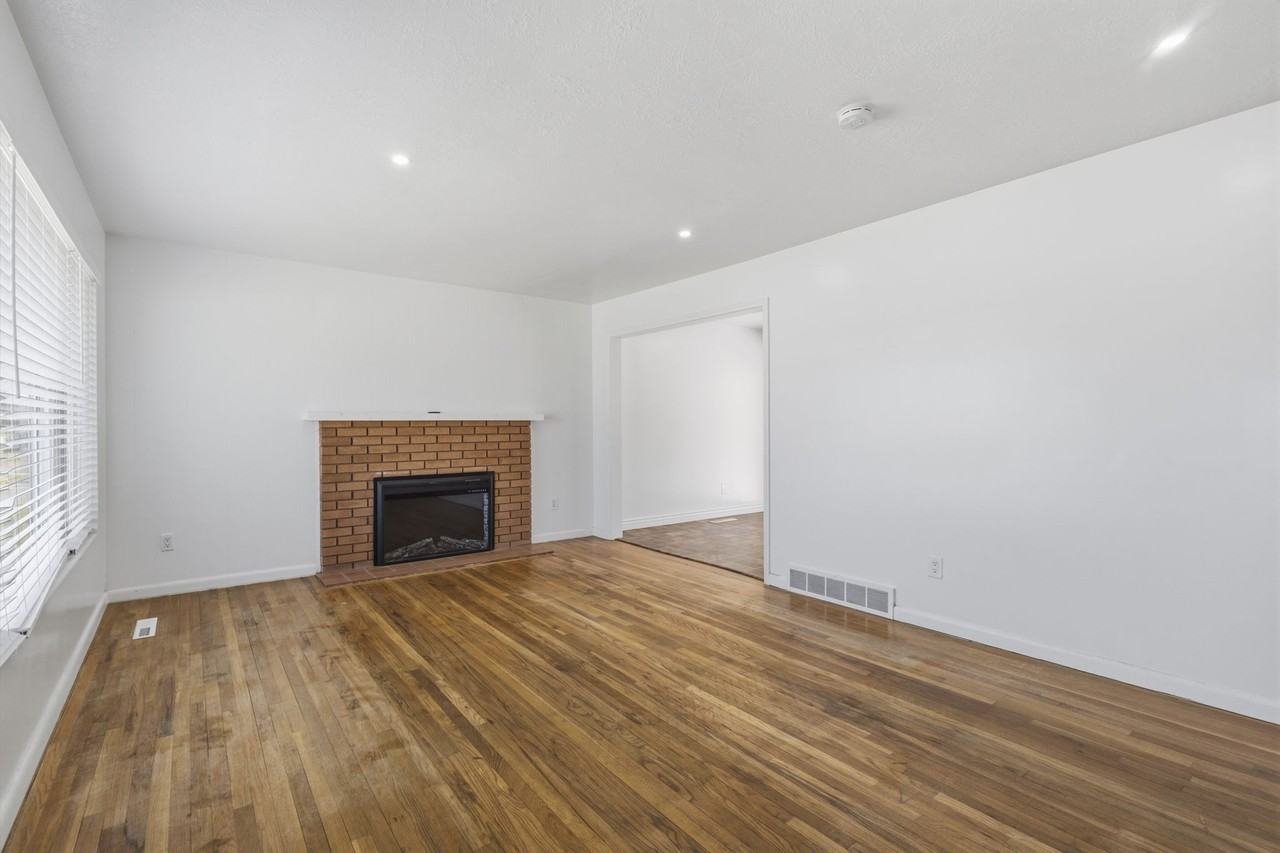 2285 Ws - Photo 3 of 32
