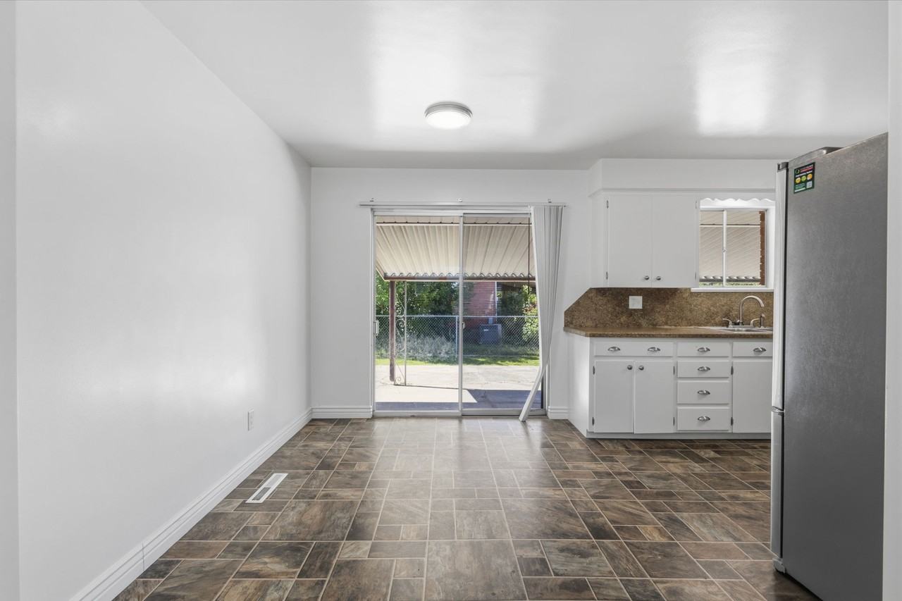 2285 Ws - Photo 4 of 32