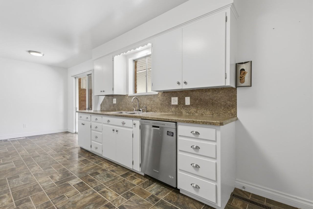 2285 Ws - Photo 6 of 32