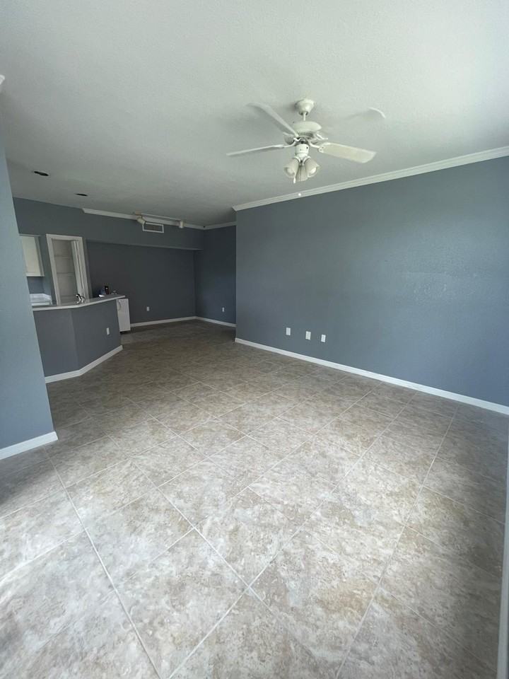 9262 Lake Chase Island Way #9262 - Photo 7 of 20