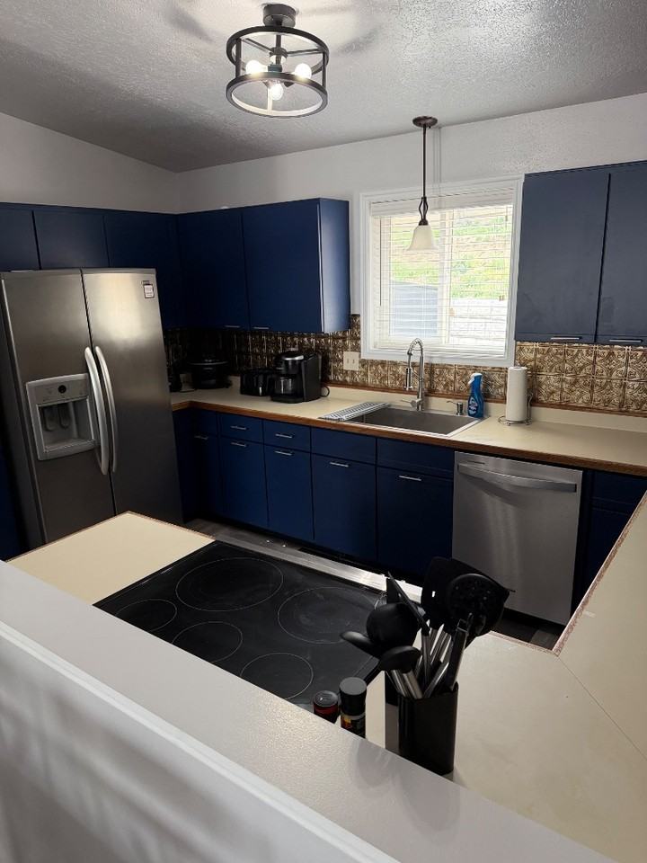 1669 Nations Dr - Photo 4 of 11