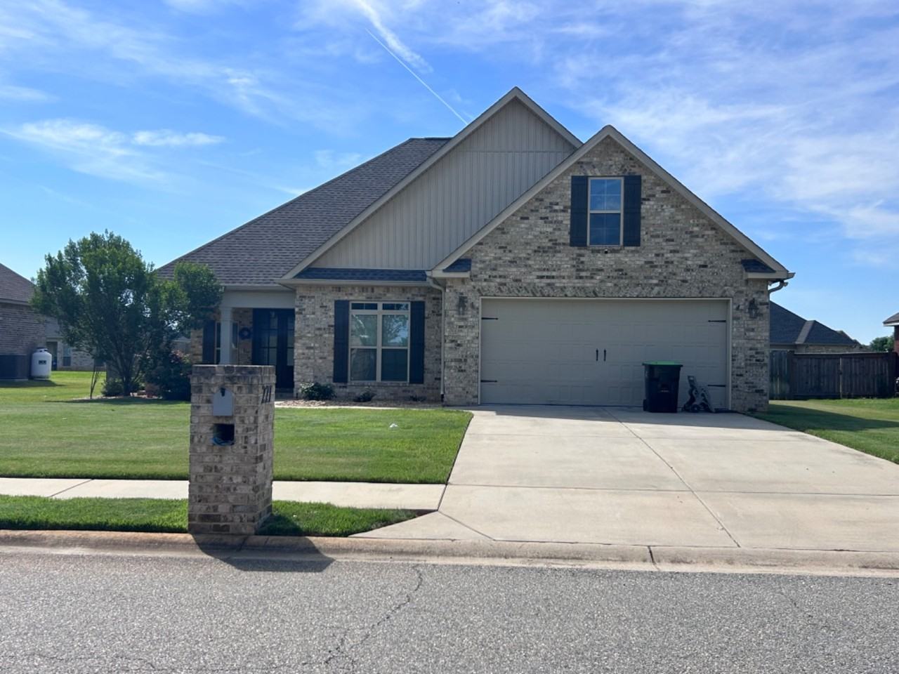 221 Caleb Way - Photo 4 of 20
