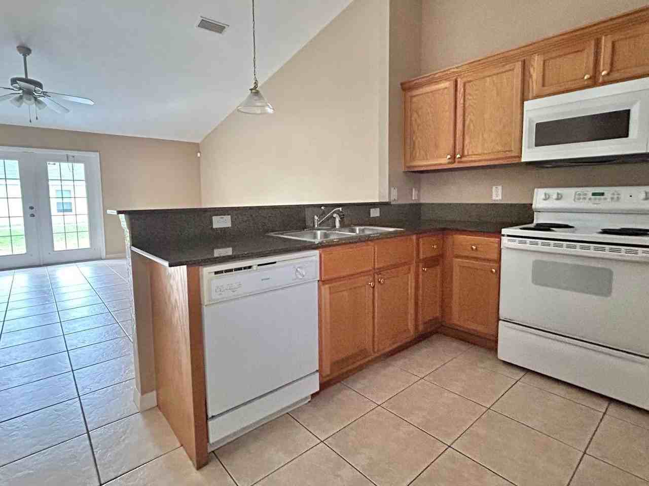 8260 Juniper Rd - Photo 4 of 10