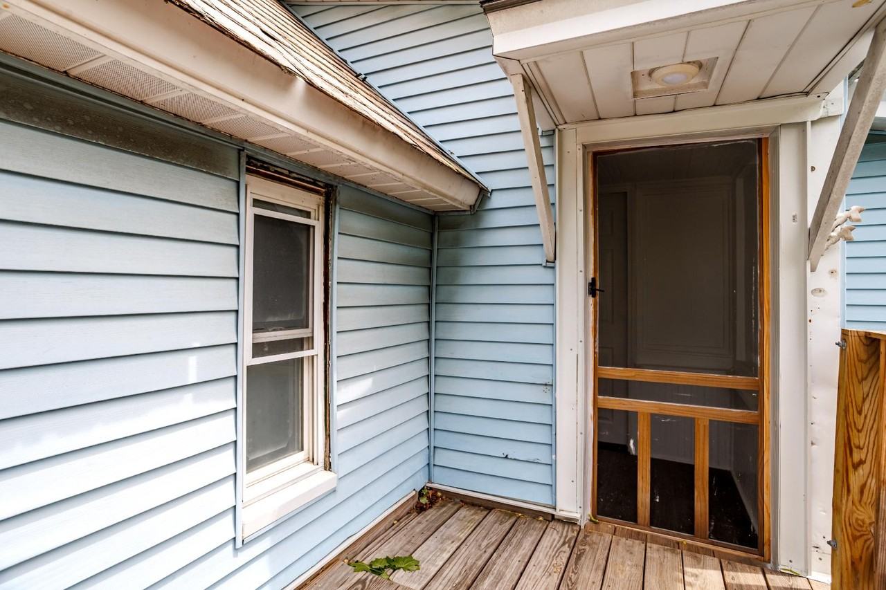 47 Hartford St. - Photo 2 of 2