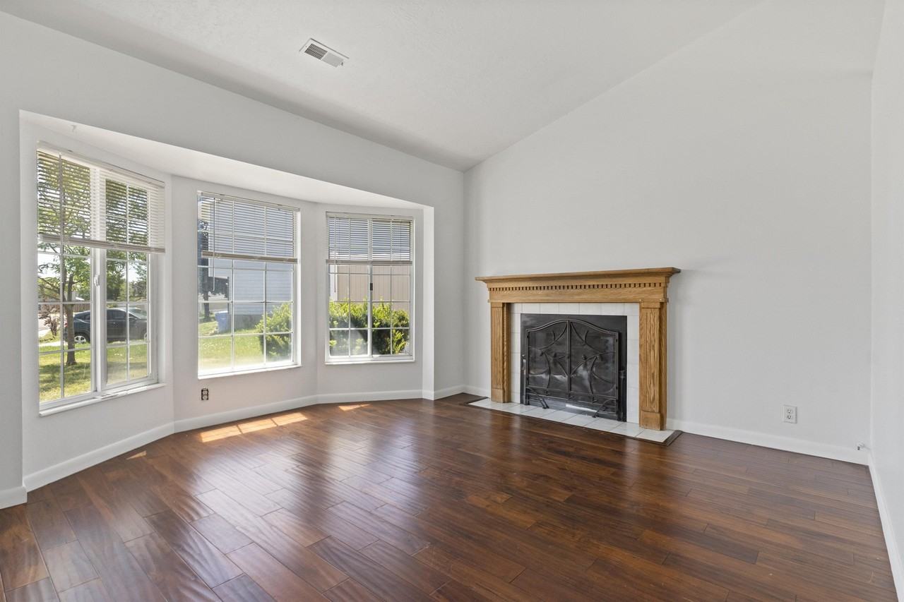 3528 W 5660 S #1 - Photo 4 of 25
