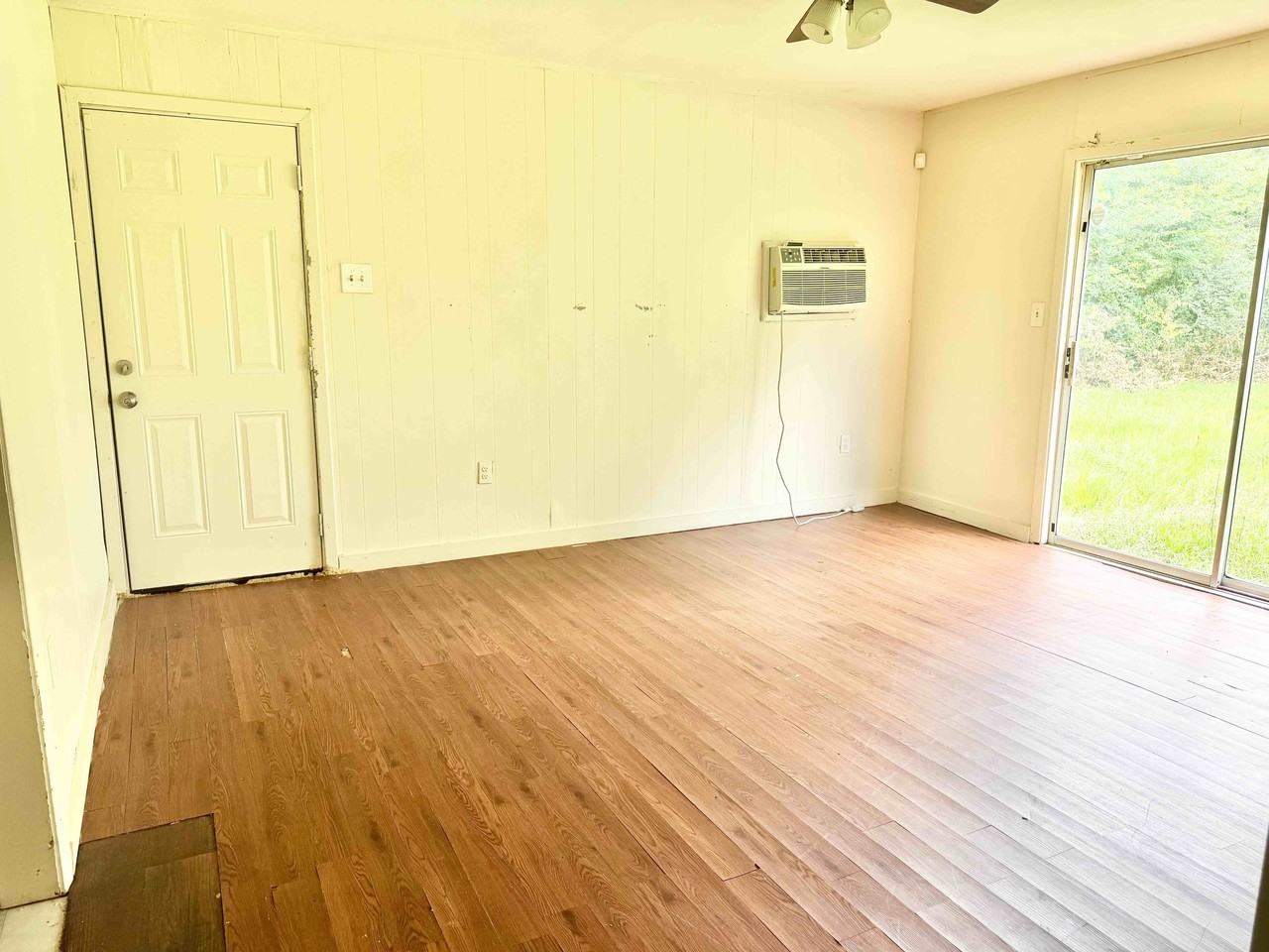 10363 White Oak Dr #1 - Photo 5 of 14