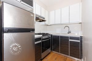 featured image of 772 Jefferson Ave #3L