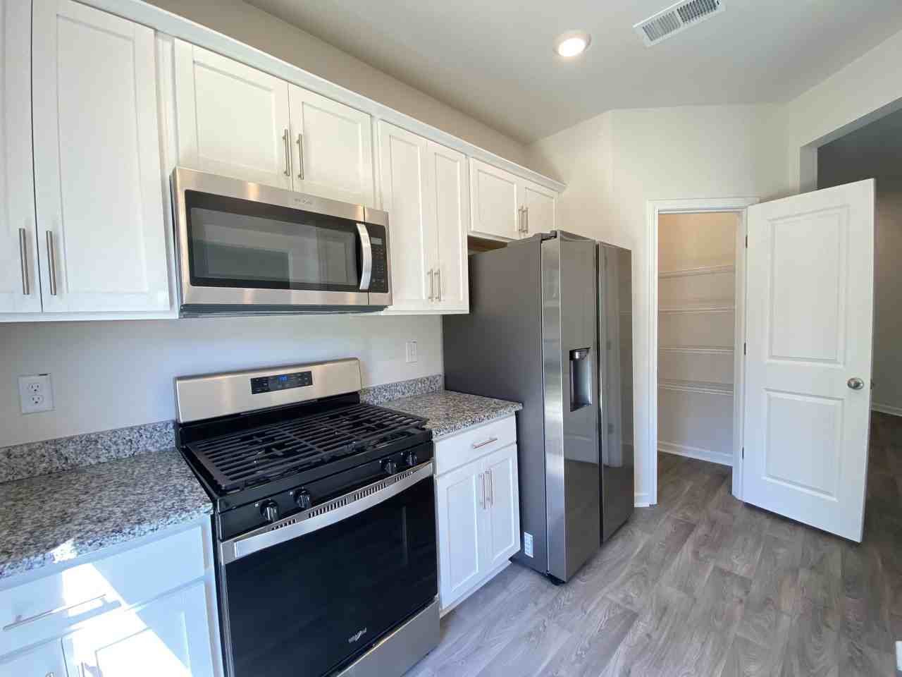 112 Starlight St #1 - Photo 6 of 22