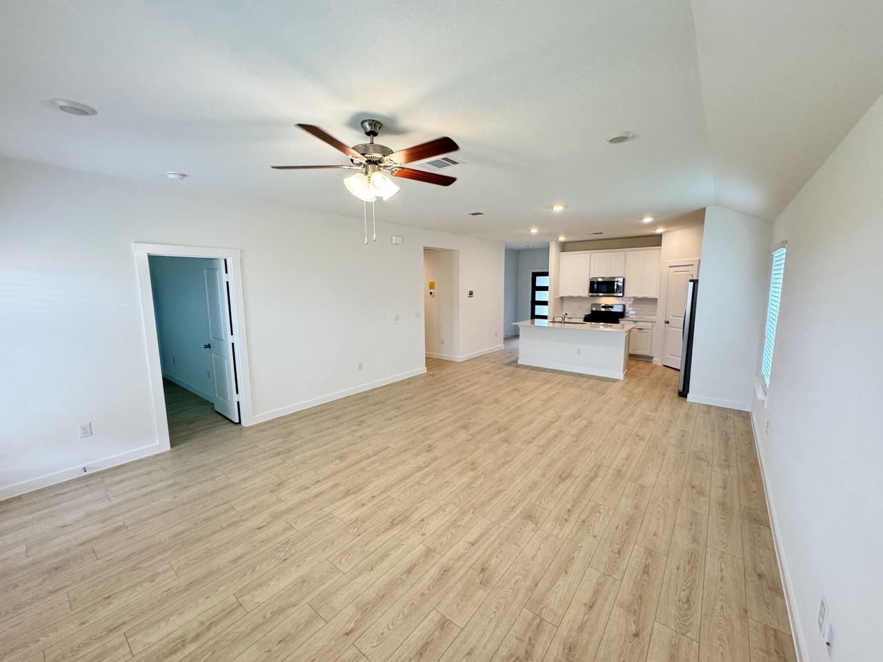 14904 Found Admiral Ln #1 - Photo 4 of 7
