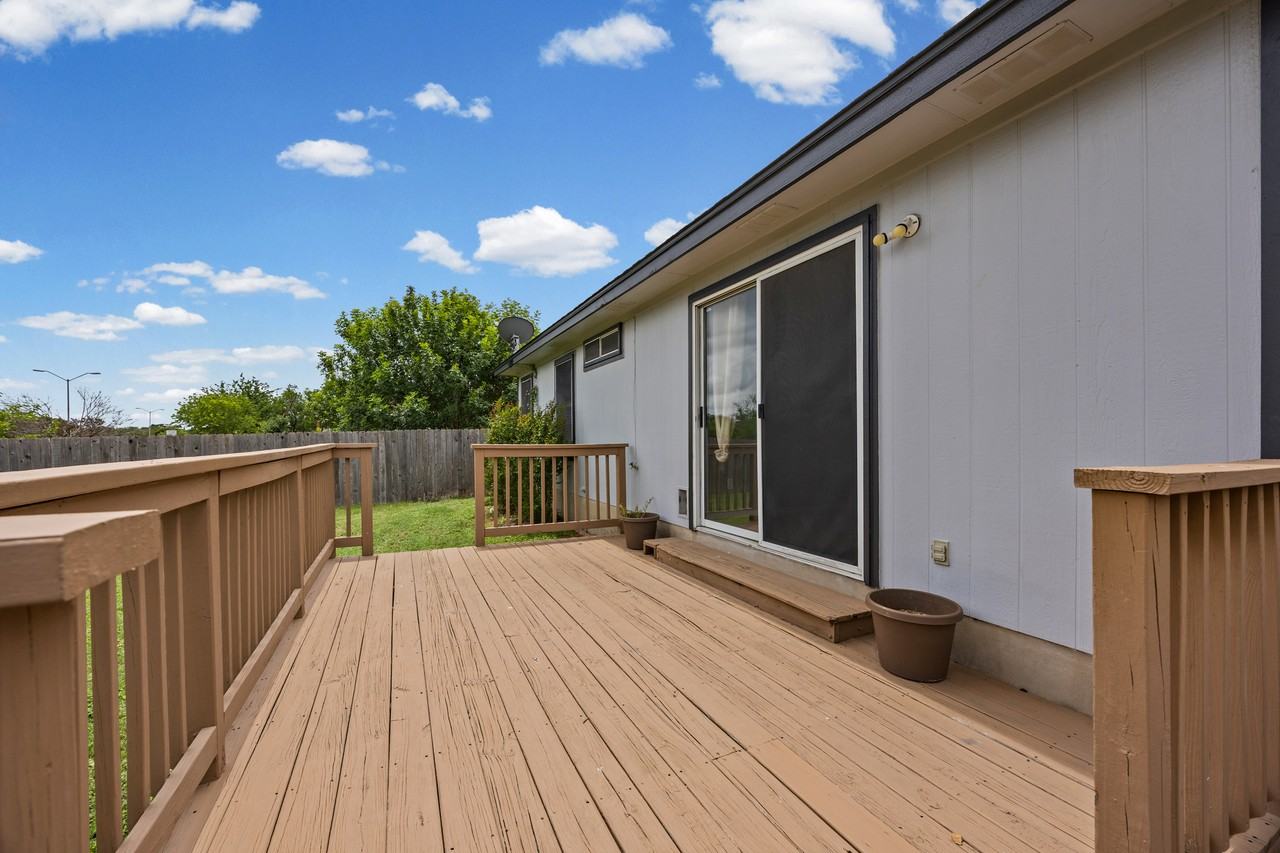 17305 Dashwood Creek Dr #1 - Photo 6 of 12