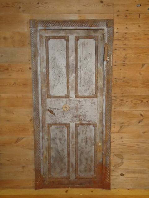 15226 Creek Rd #BARN - Photo 6 of 23