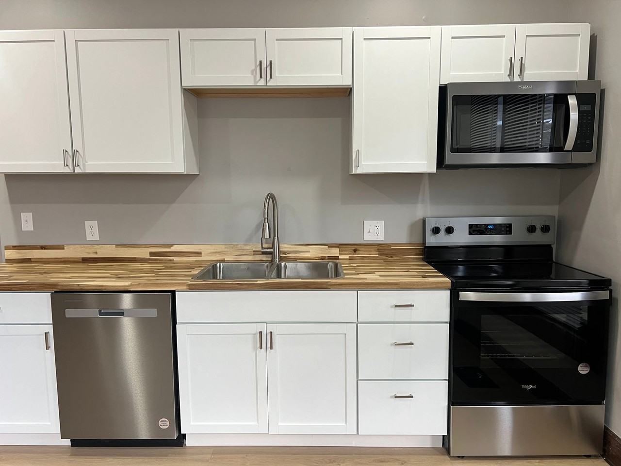 223 E 8th St - Photo 2 of 13