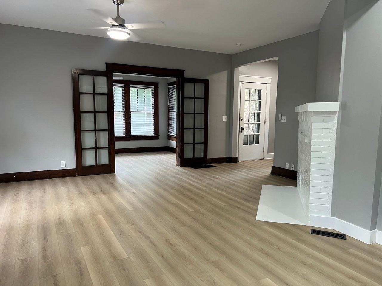 223 E 8th St - Photo 6 of 13