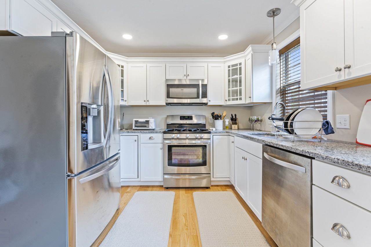4 Fairview St #1 - Photo 2 of 16