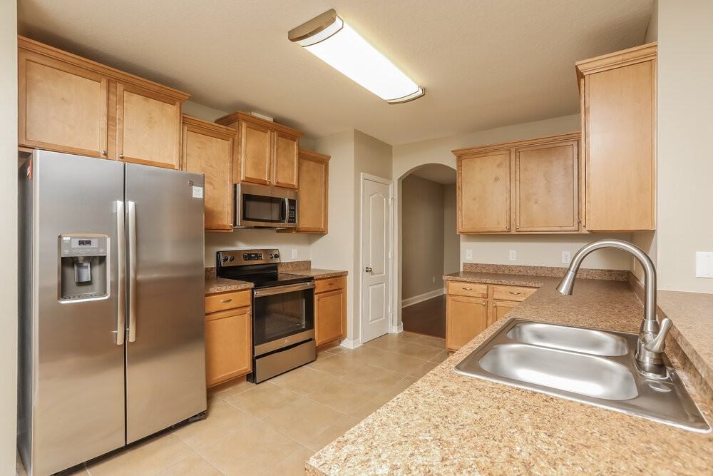 491 Shirley Dr - Photo 5 of 16