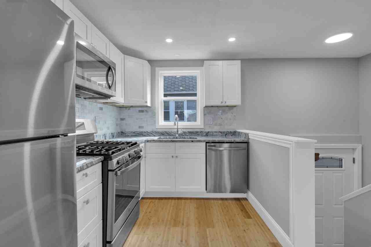 690 Dorchester Ave #1 - Photo 7 of 20