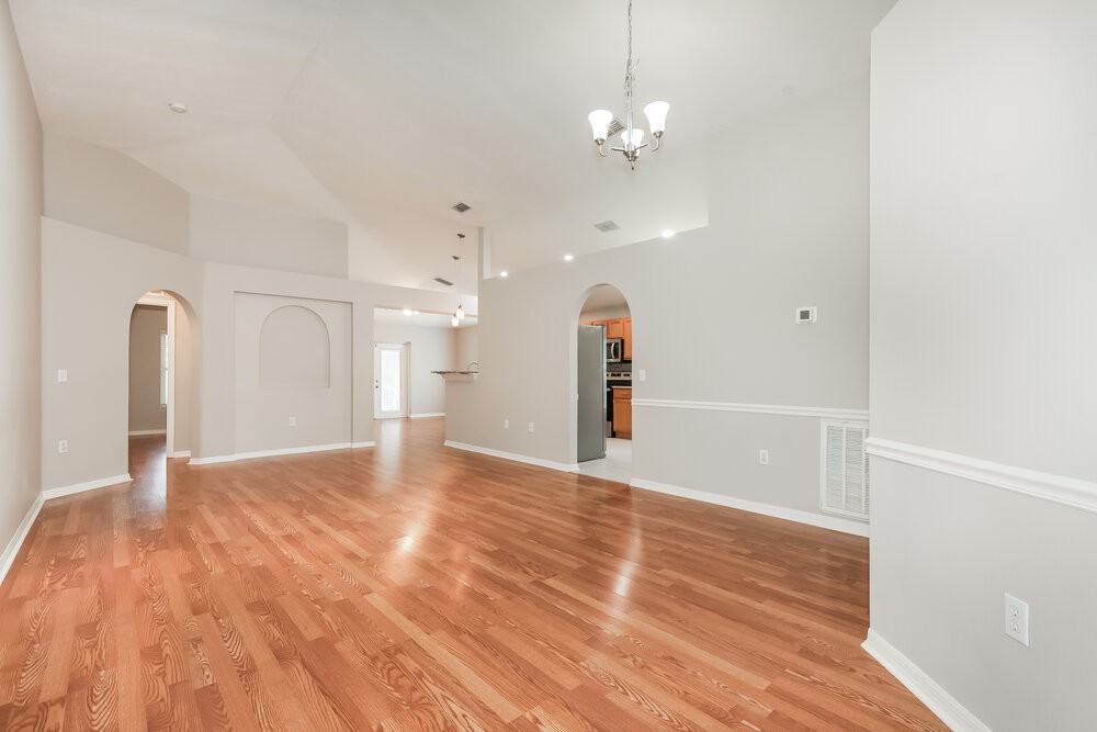 1309 Alhambra Crest Dr - Photo 4 of 16