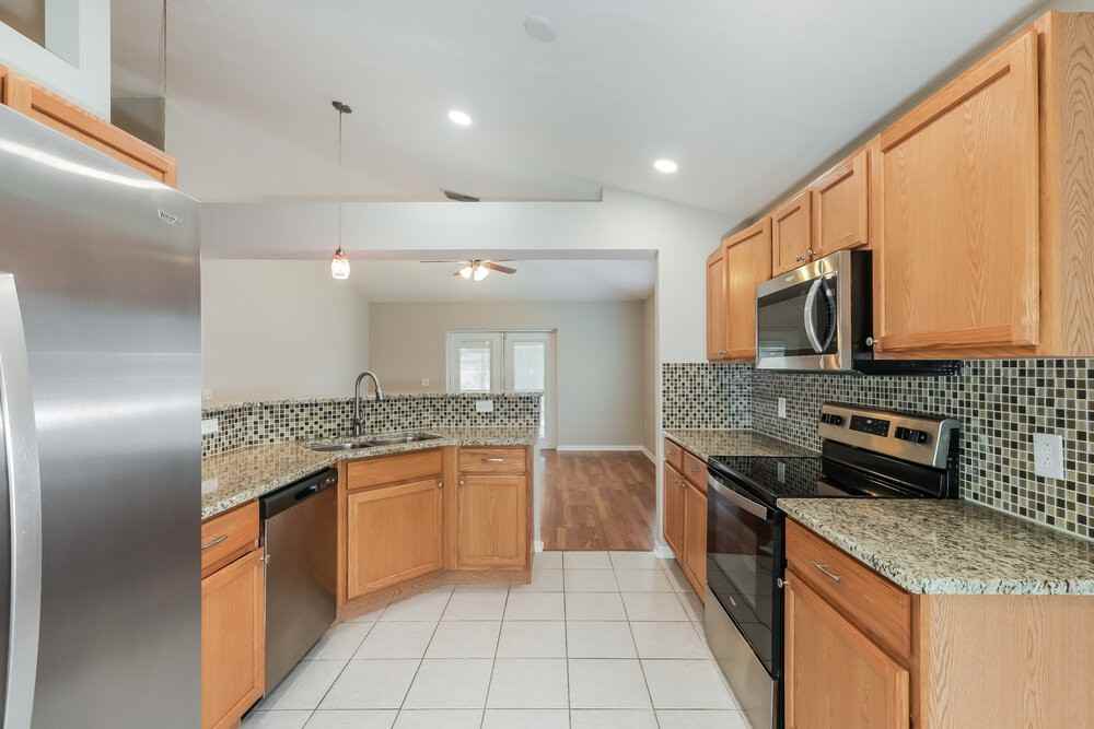 1309 Alhambra Crest Dr - Photo 5 of 16