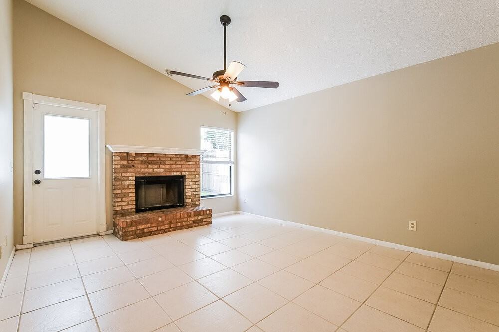 600 Birgham Pl - Photo 3 of 16