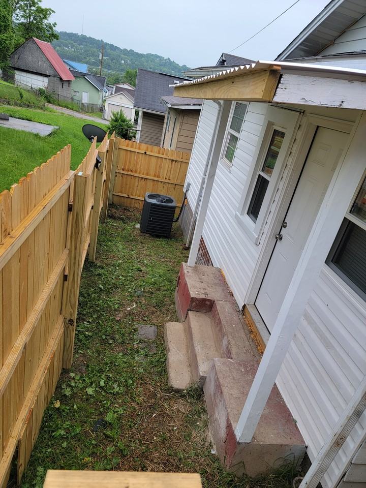 920 Hendrix Ave #1 - Photo 5 of 26