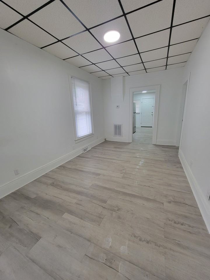 920 Hendrix Ave #1 - Photo 7 of 26