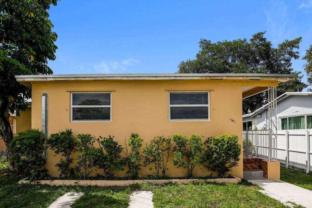 1841 Nw 152nd St