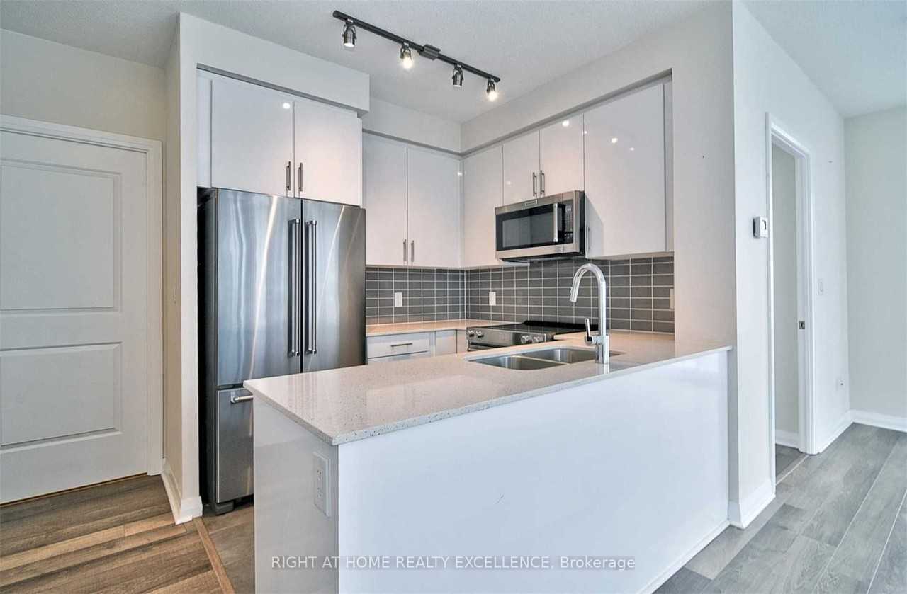 5033 Four Springs Avenue - Photo 3 of 12