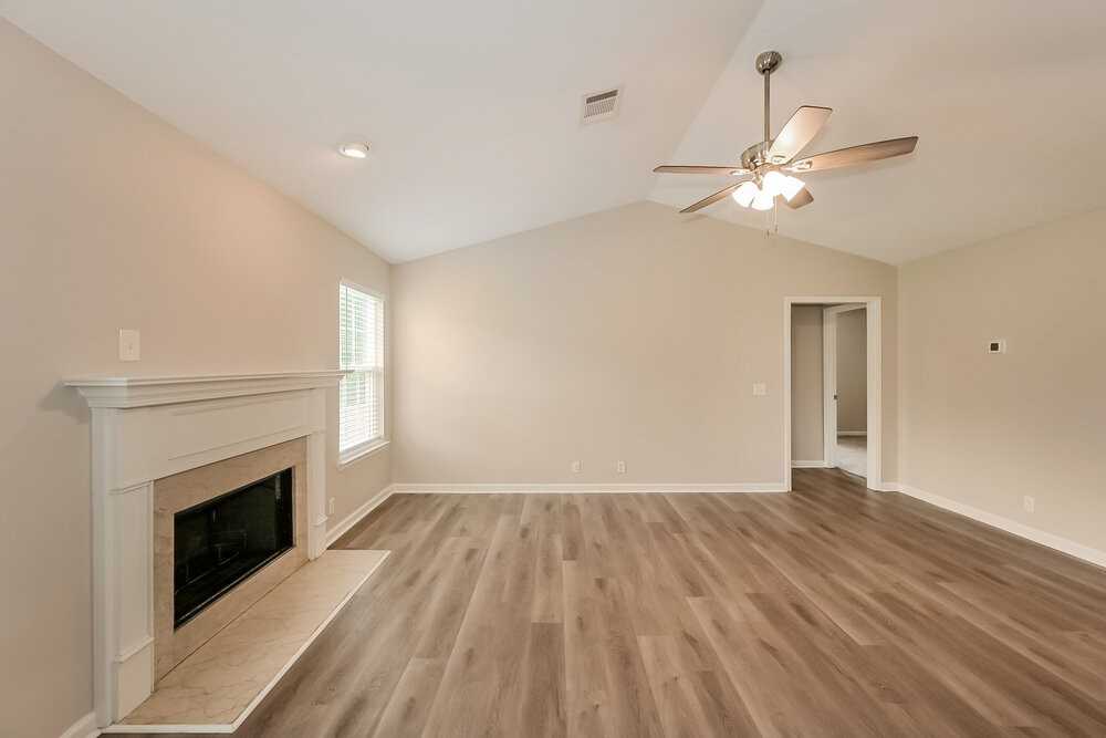 1413 Chesterbrook Ct - Photo 5 of 16