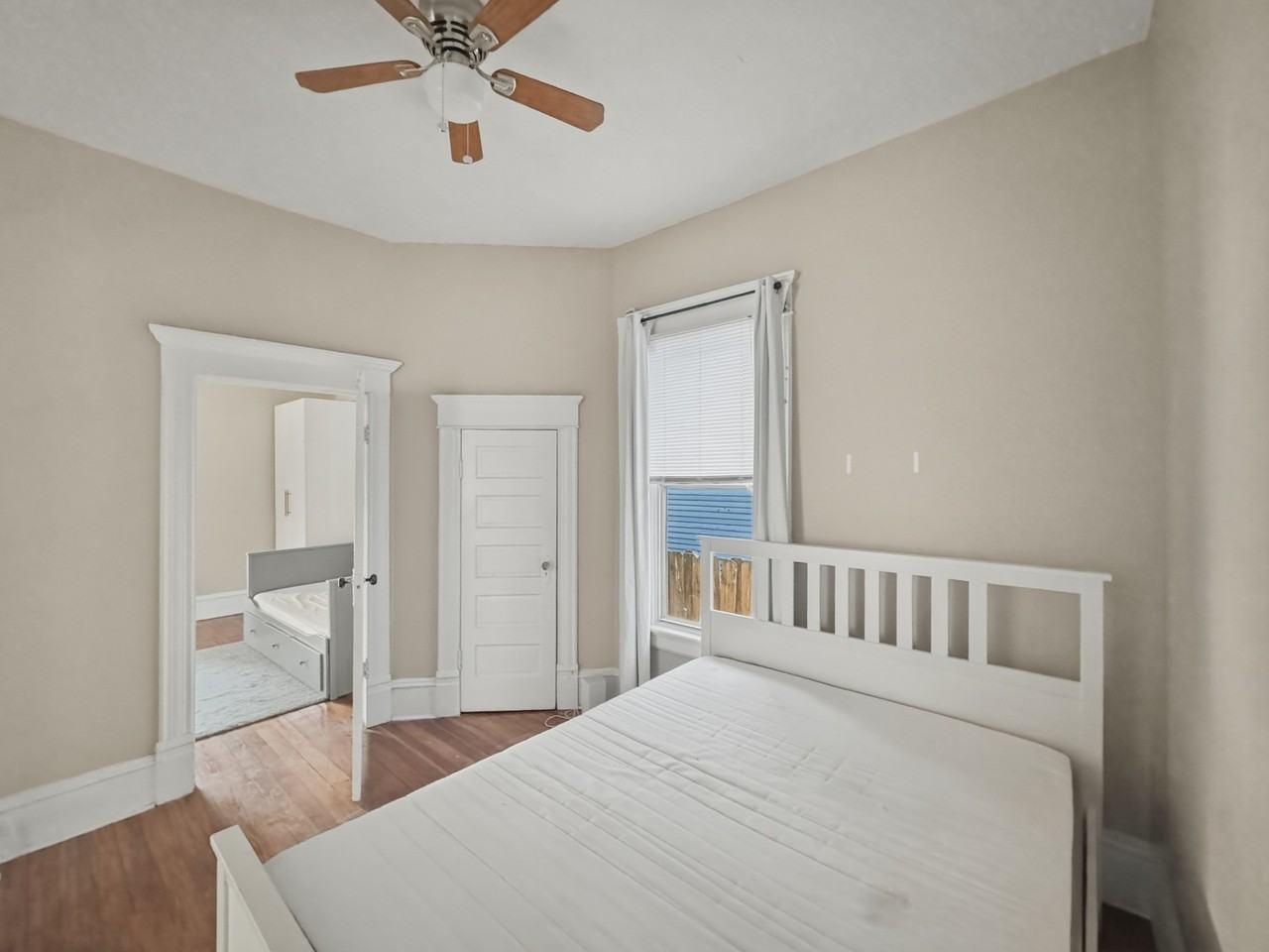 1831 N Laura St #1 - Photo 5 of 11