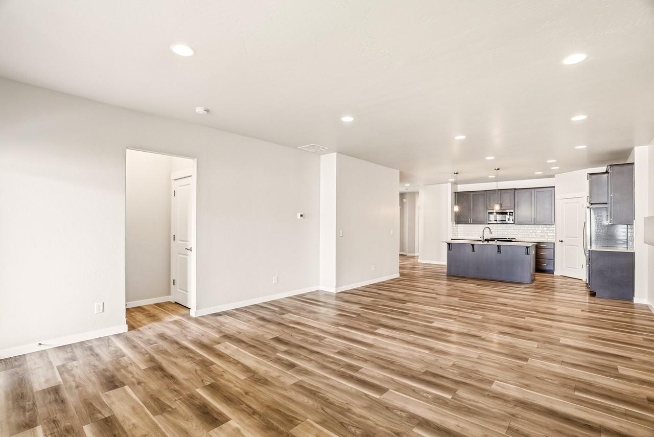 1231 N Tschirley Rd #1 - Photo 6 of 29