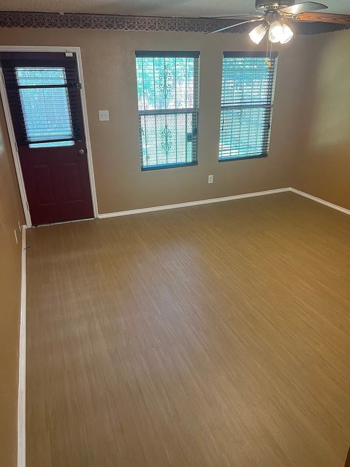 7646 Concordia Ln - Photo 6 of 15