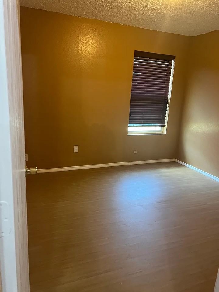 7646 Concordia Ln - Photo 7 of 15