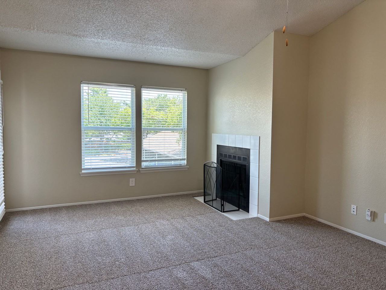 61-01 Nieman Square - Photo 3 of 37