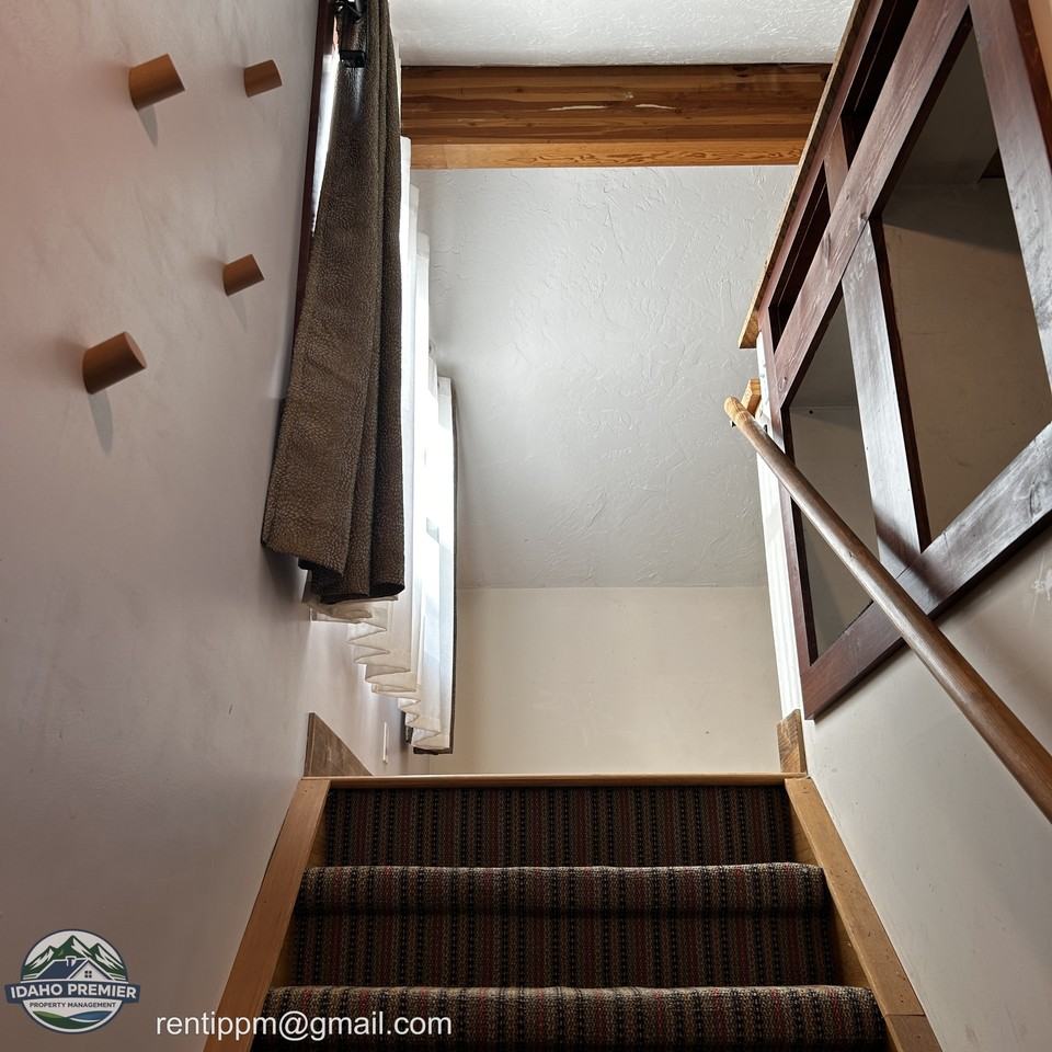 1315 N 19th St #1-2 - Photo 2 of 8