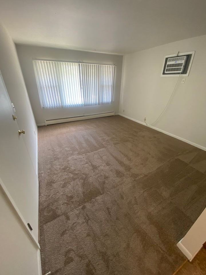 928 E St - Photo 7 of 16