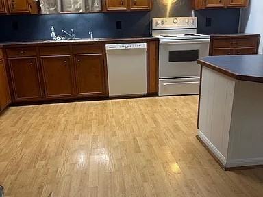 3085 Long Leaf Dr #1 - Photo 4 of 12