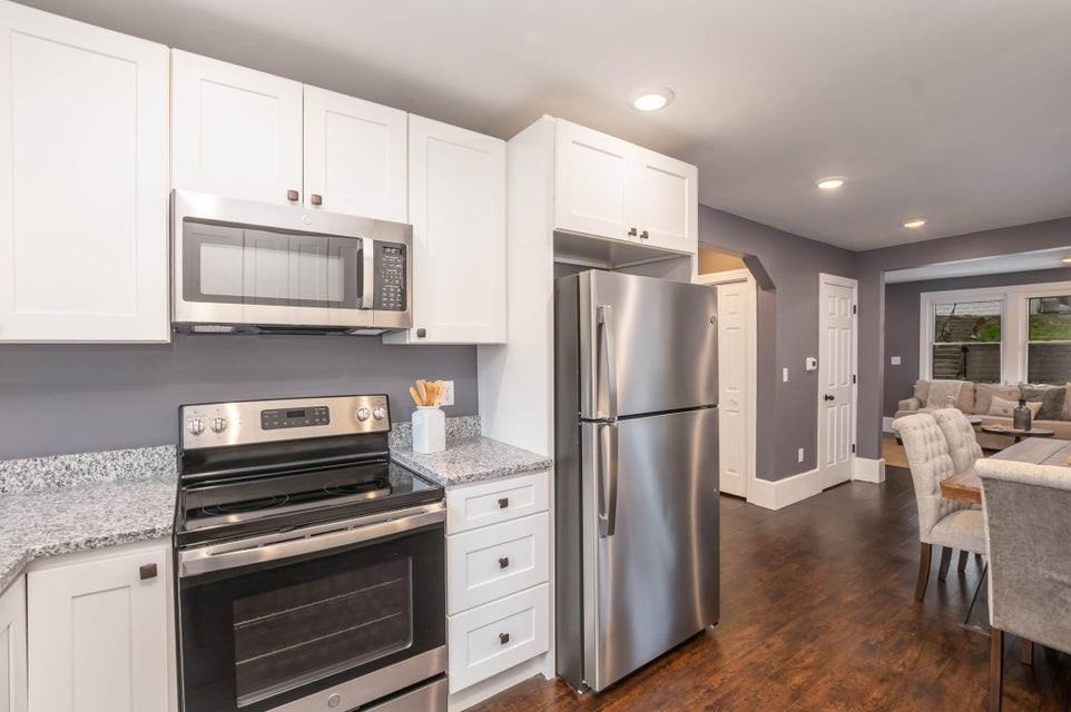 39 18th St #SF - Photo 3 of 16