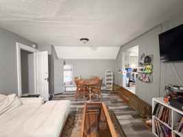featured image of 128 Meigs St #UP