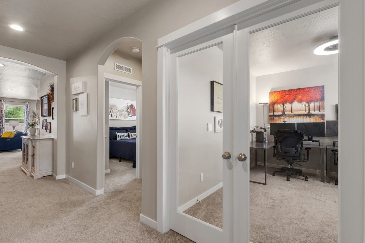 696 Alpine Lake St #1 - Photo 6 of 31