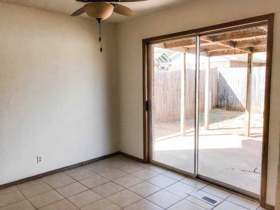 925 Saint James Ct #1 - Photo 4 of 10