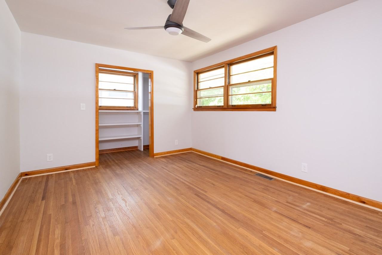 1021 Maynor Ave #1 - Photo 6 of 16