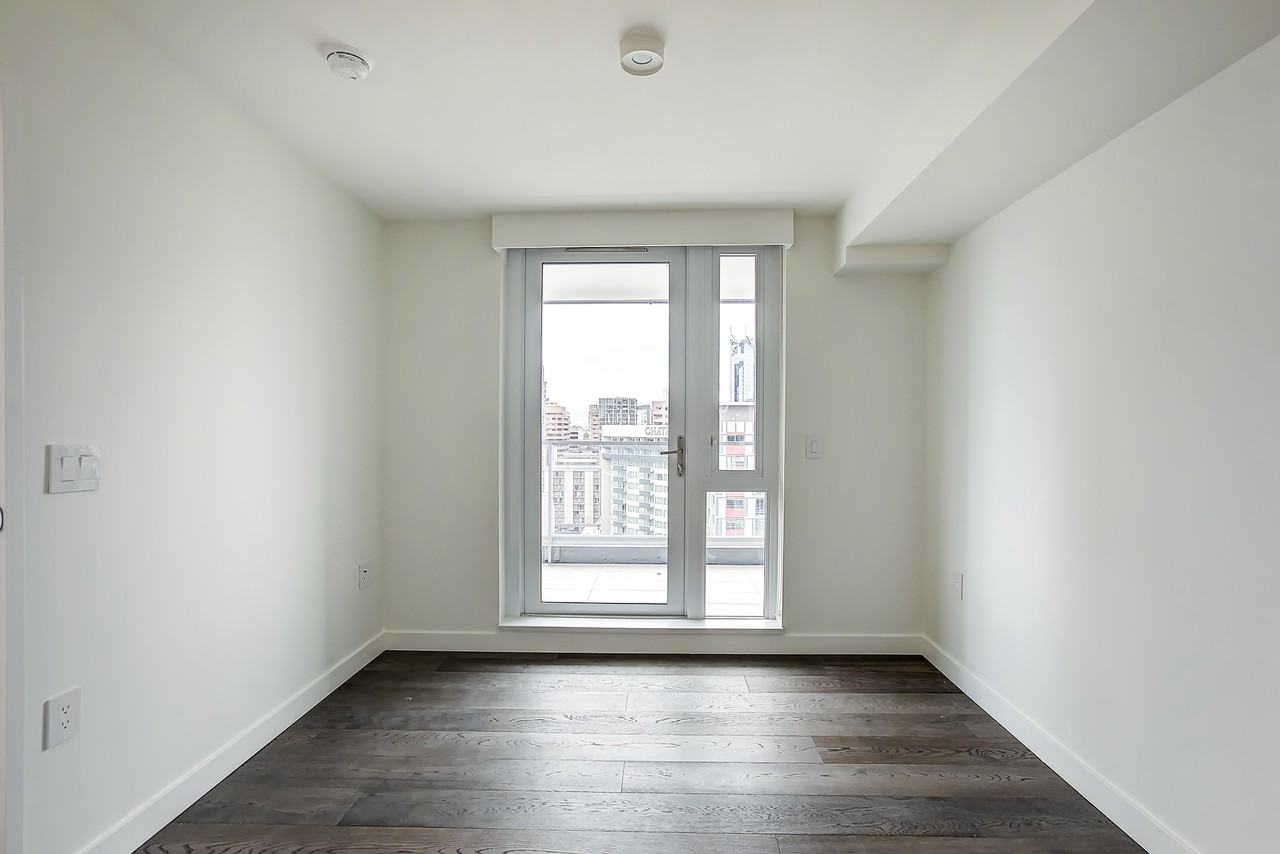 1111 - 1111 Richards Street #1809 - Photo 6 of 18