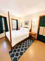 featured image of 651 River Rd #9
