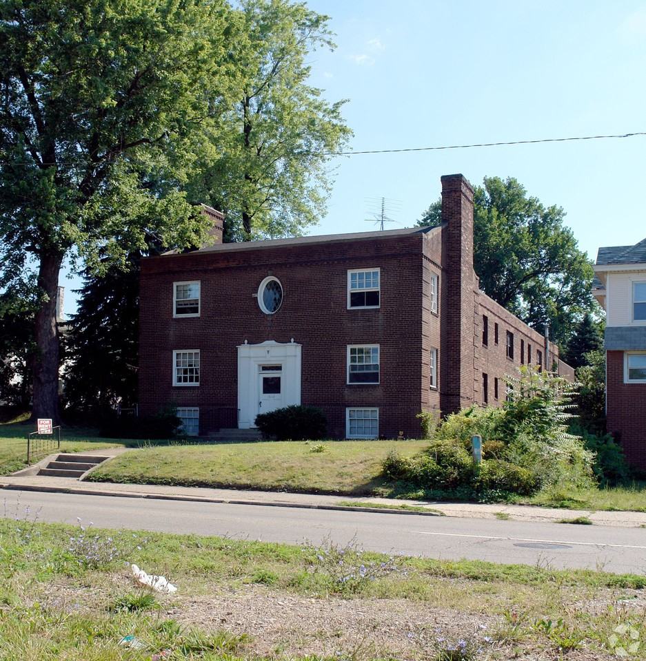 Canton’s Finest Renovated Living — Now Pre - Photo 7 of 13