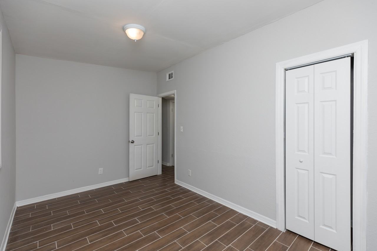 8617 3rd Ave #1 - Photo 5 of 12