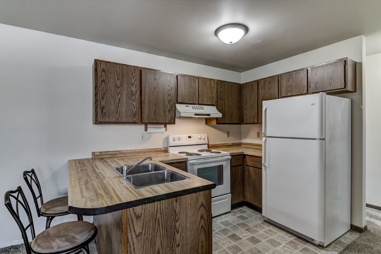 3130 Eldorado Boulevard - Photo 3 of 39