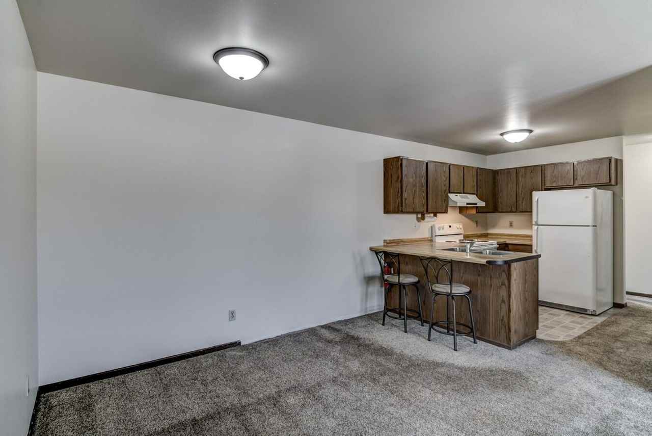 3130 Eldorado Boulevard - Photo 4 of 39