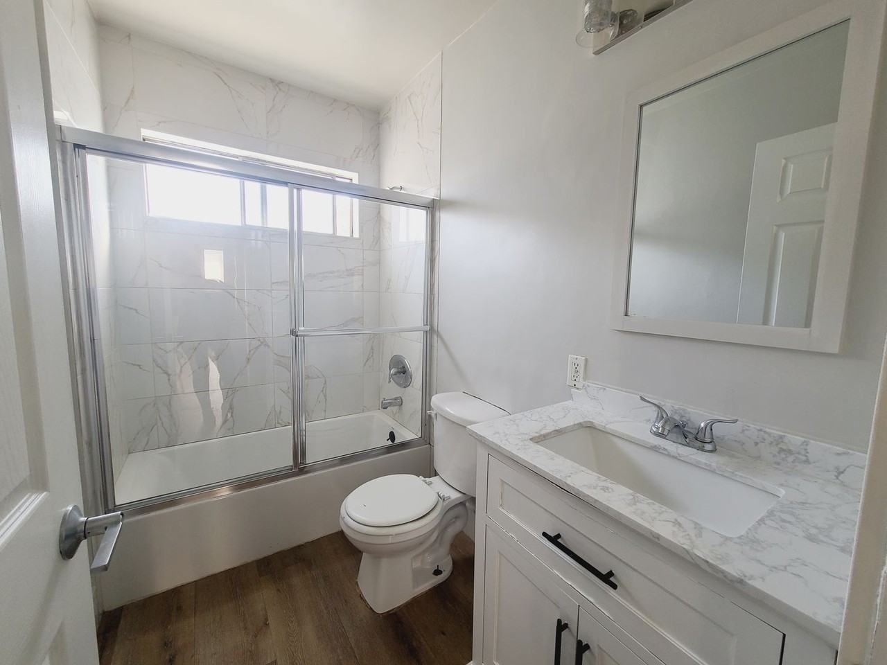 8720 Orion Avenue LLC - Photo 3 of 15