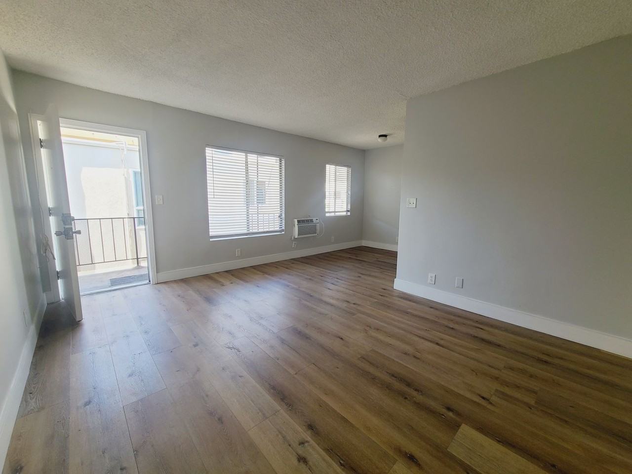 8720 Orion Avenue LLC - Photo 5 of 15