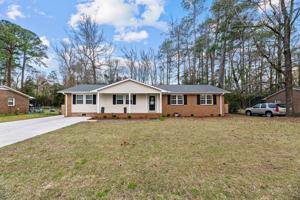 featured image of 2211 Steeple Chase Dr #1